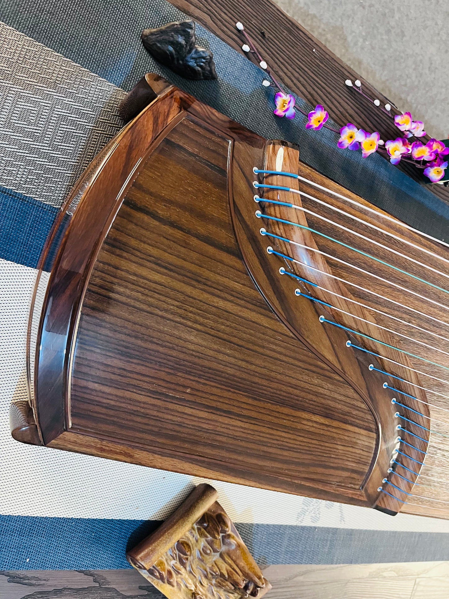 Dimensions du produit : taille 163 cm.