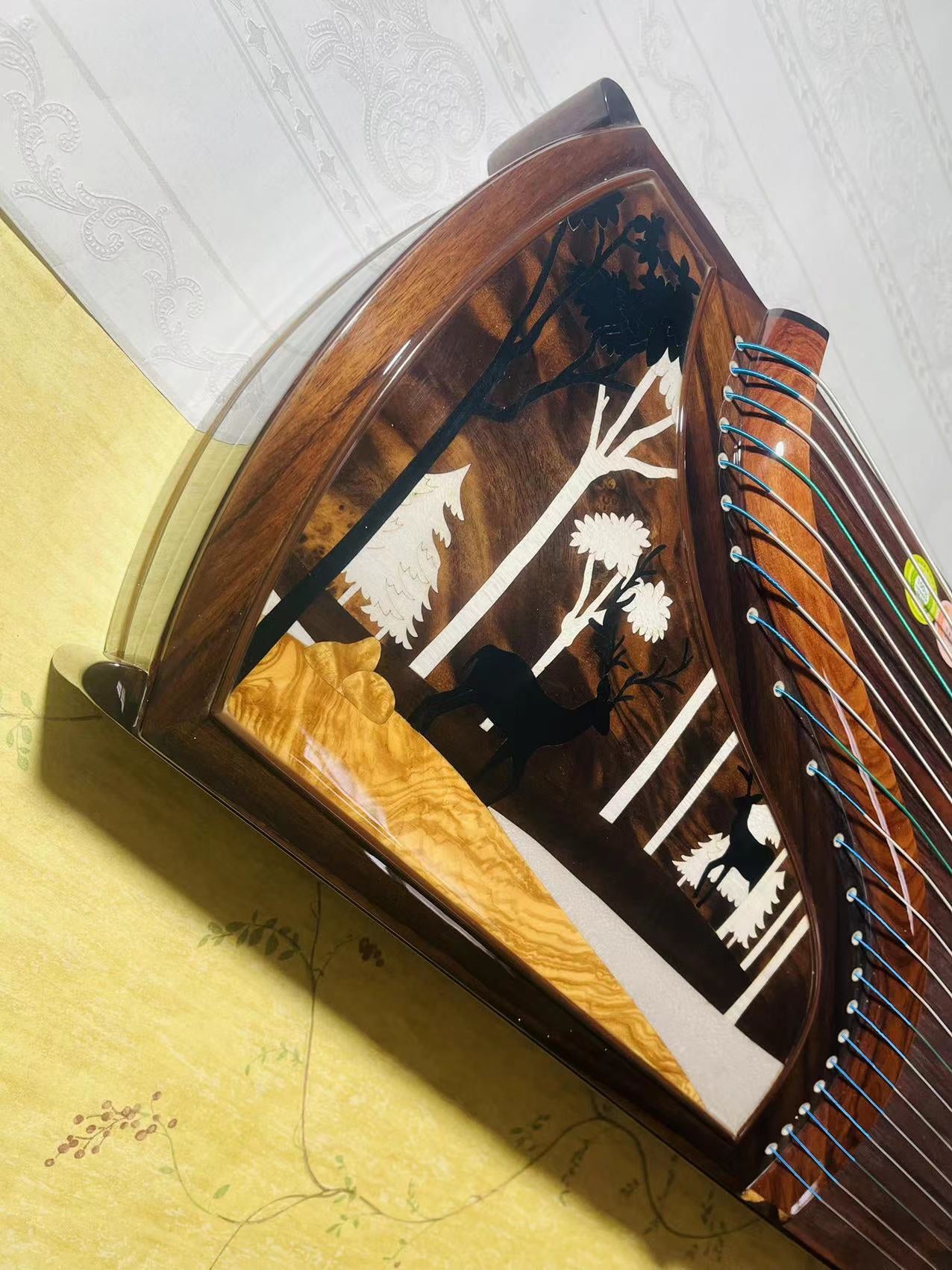 Dimensions du produit : 163 cm.