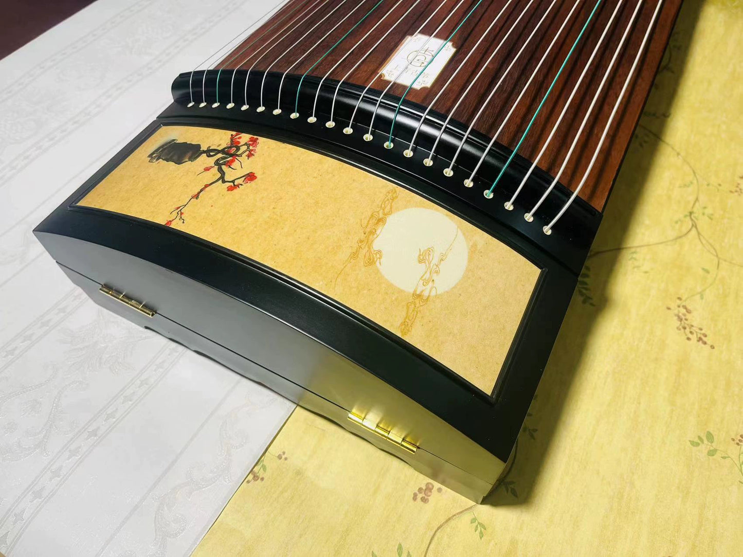 Dimensions du produit : taille 163 cm.