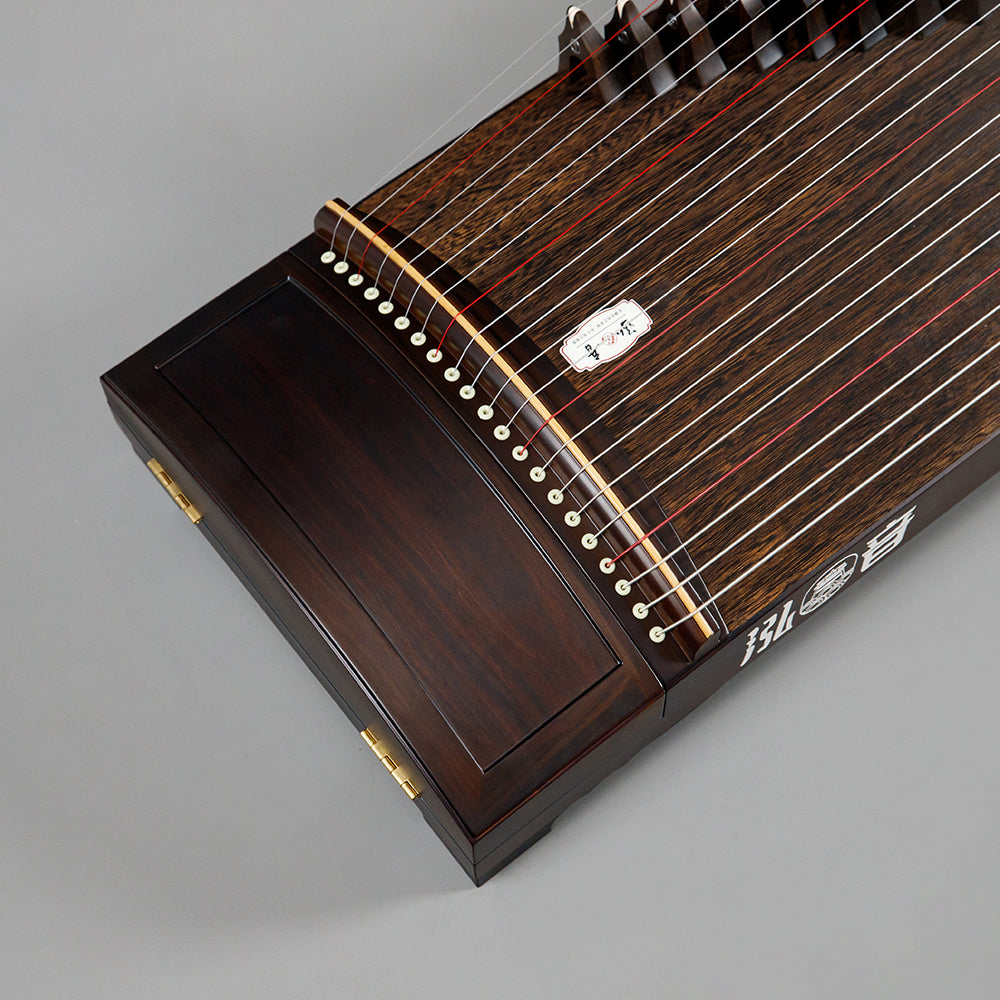 Dimensions du produit : taille 163 cm.