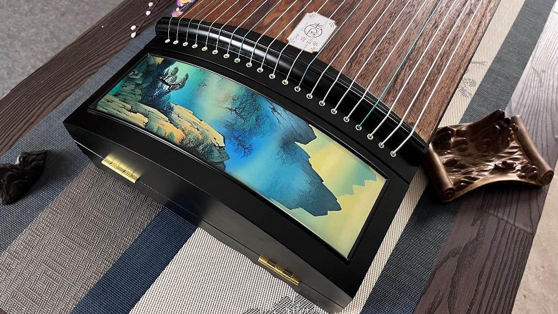 Dimensions du produit : taille 163 cm.